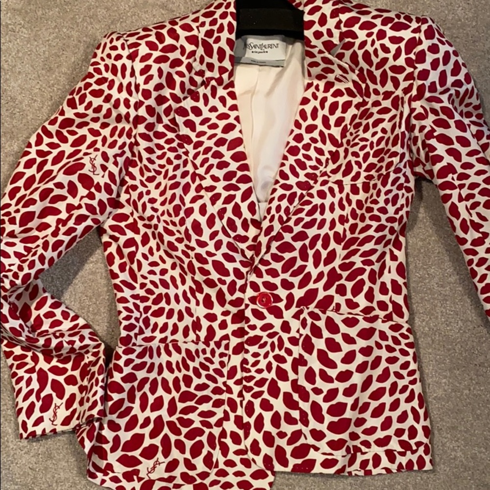 Yves saint laurent blazer lips